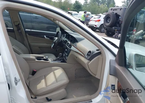 2013 Mercedes-Benz C 300 Sport 4Matic from USA, damaged, VIN WDDGF8AB1DG077572